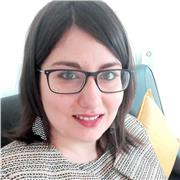 Laureata con ottimo inglese impartisce lezioni di doposcuola in tutte le materie per elementari e medie